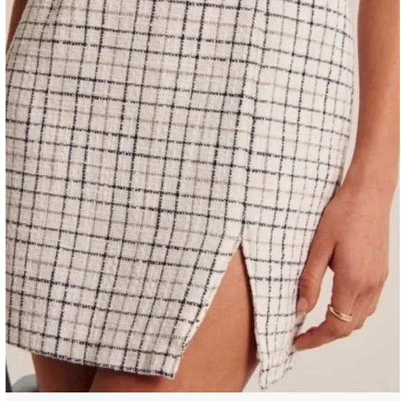 ABERCROMBIE & FITCH white tweed mini dress size M - Picture 2 of 12